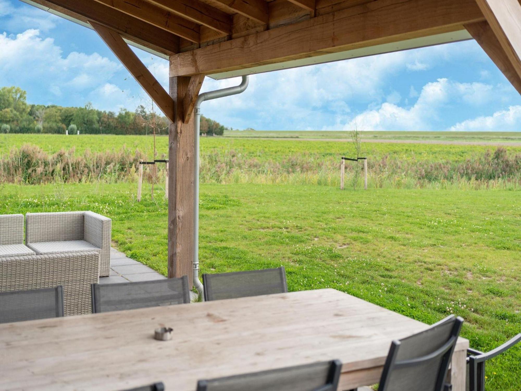 Holiday Home In Scherpenisse Exteriör bild