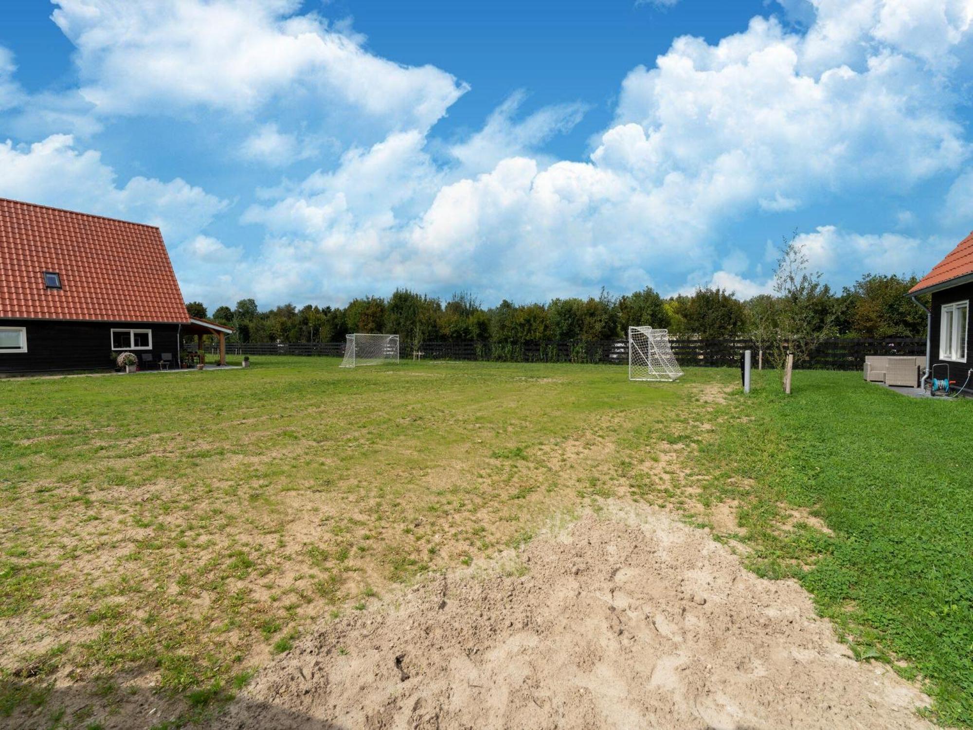 Holiday Home In Scherpenisse Exteriör bild